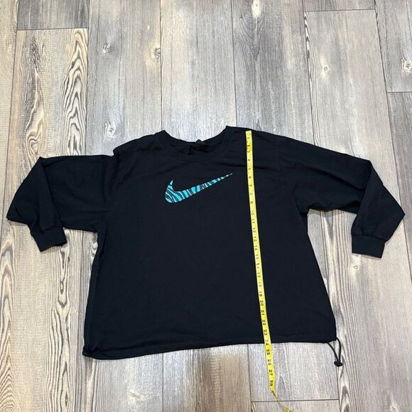 Nike Black Long Sleeve Tee With Drawstring Bottom - Picture 5 of 7